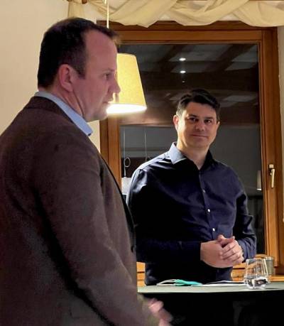 beim Wahlcheck zur Bürgermeisterwahl in Ilsfeld mit dem späteren Wahlsieger.